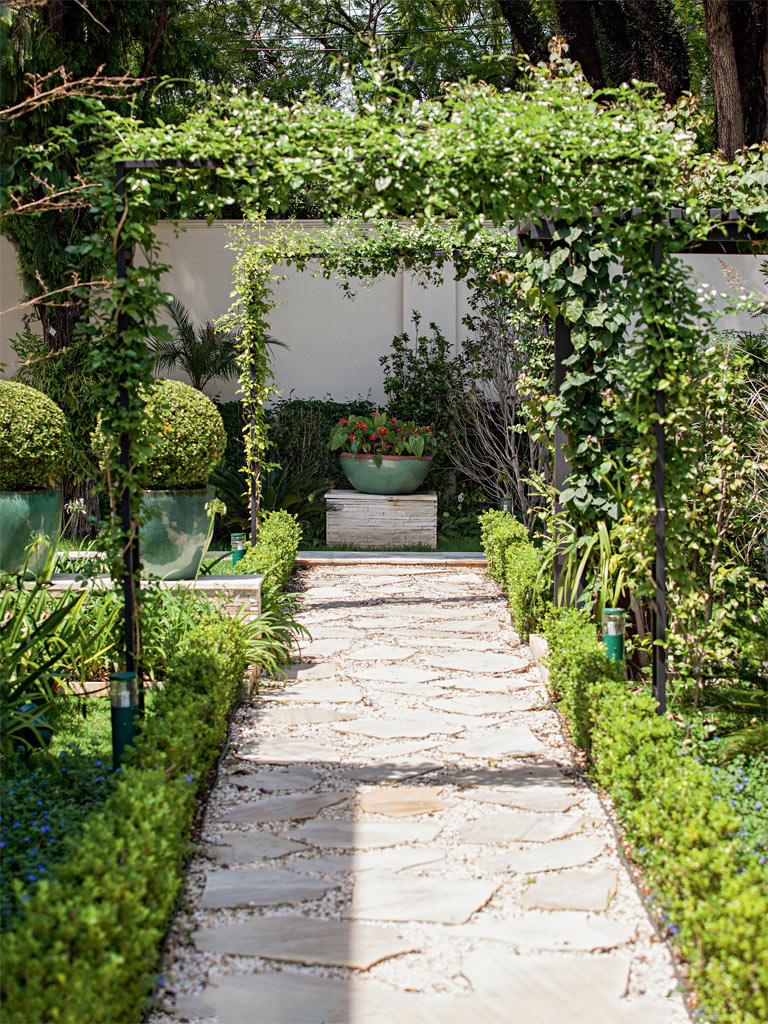 01-caminhos-de-jardins