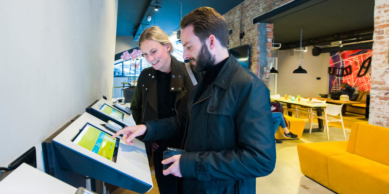 Hotel do futuro CityHub oferece áreas compartilhadas e cabines para dormir