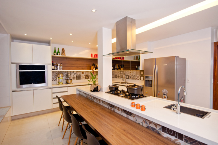 10 cozinhas com ilha projetadas por membros do CasaPRO