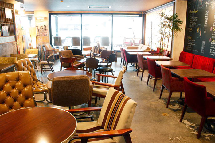 23-cafes-para-observar-animais-no-japao