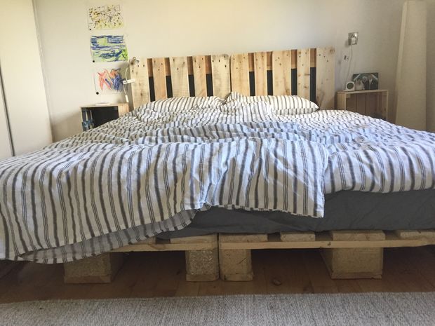 tutorial-como-fazer-uma-cama-de-pallets-final