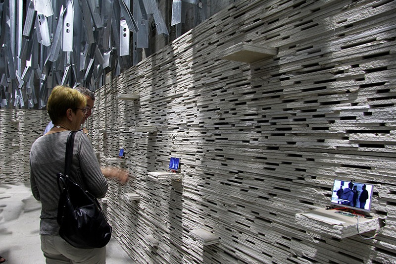 Bienal de Veneza: pavilhão de entrada faz reflexão sobre desperdício
