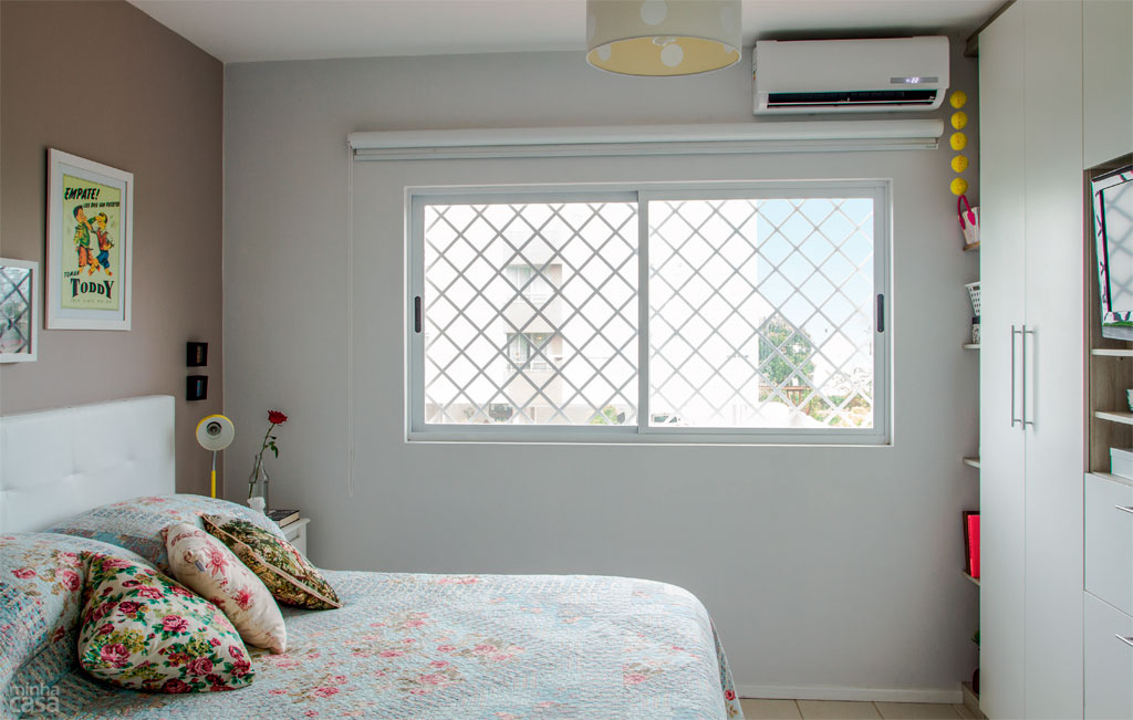 02-quarto-de-leitora-mistura-base-neutra-e-toques-de-cor