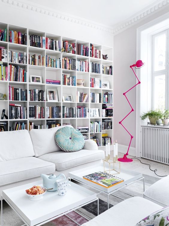 0203-ideias-para-preencher-espaco-atras-do-sofa