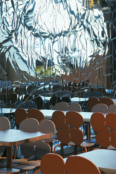 Irmãos Campana decoram café do museu d’Orsay em Paris