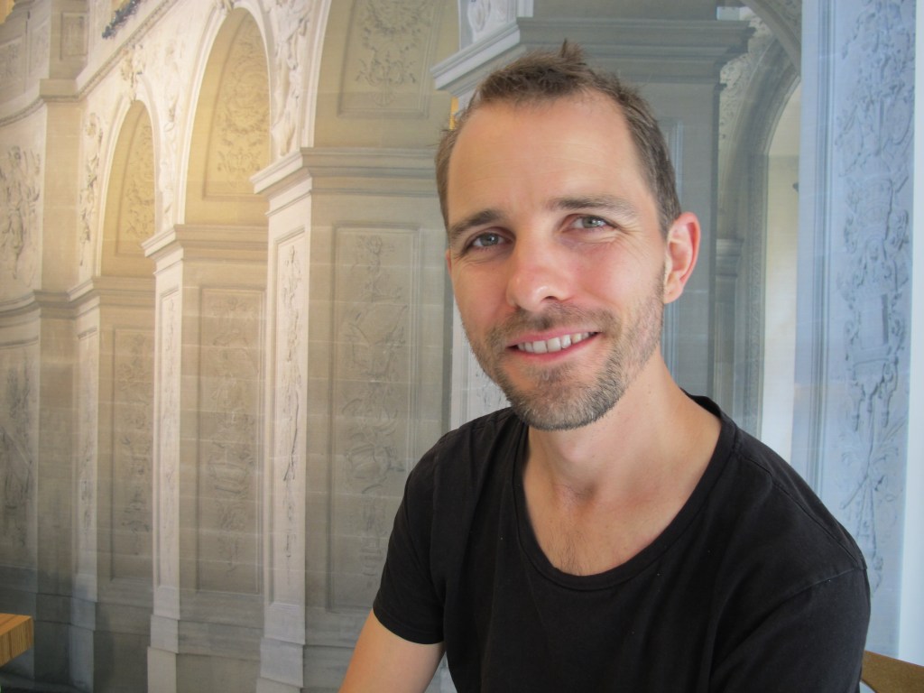 Maarten Bass: cadeiras do designer holandês serão lançadas no Brasil