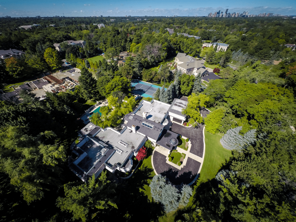 Casa do cantor Prince está à venda no Canadá