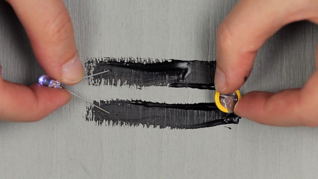 Conheça a tinta condutora que permite criar circuitos elétricos