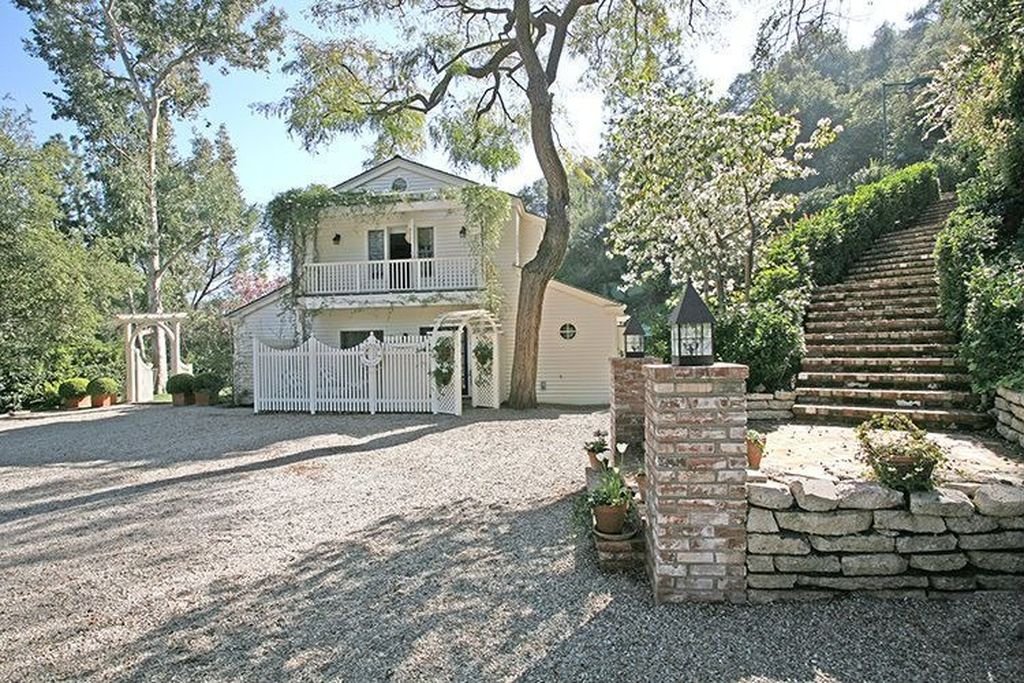 casas-taylor-swift (2)