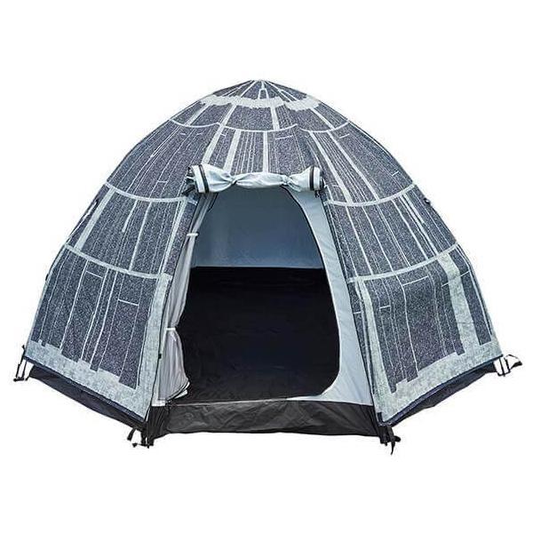 A nave de Darth Vader &eacute; a inspira&ccedil;&atilde;o por tr&aacute;s desta cabana, que acomoda at&eacute; tr&ecirc;s pessoas