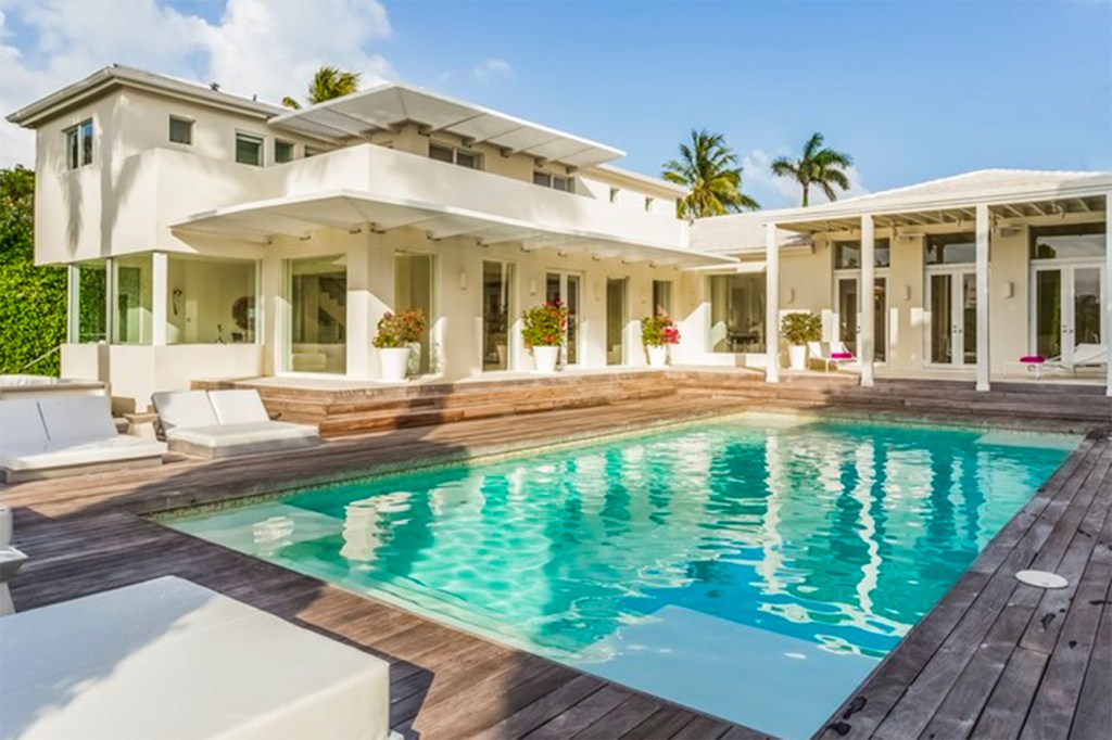 Shakira está vendendo esta incrível mansão em Miami Beach