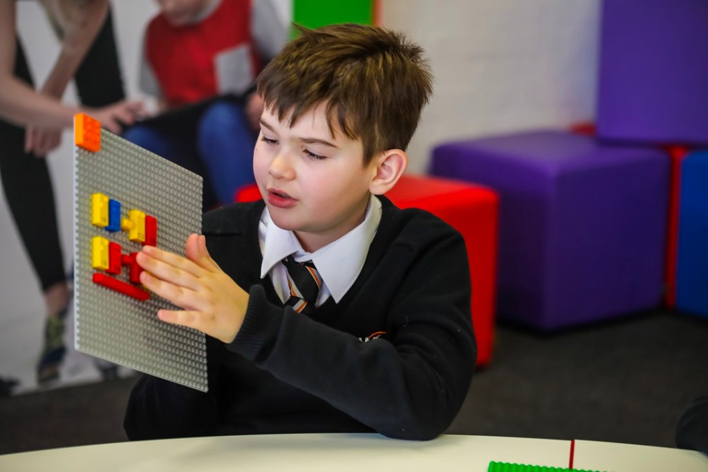 LEGO-BRAILLE-BRICKS (3)