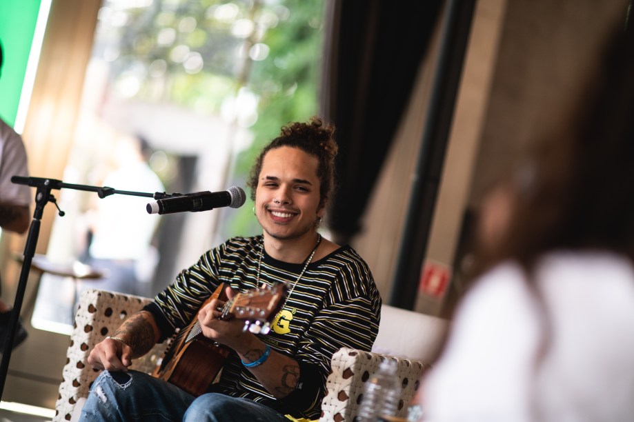 Jam Session com música ao vivo.