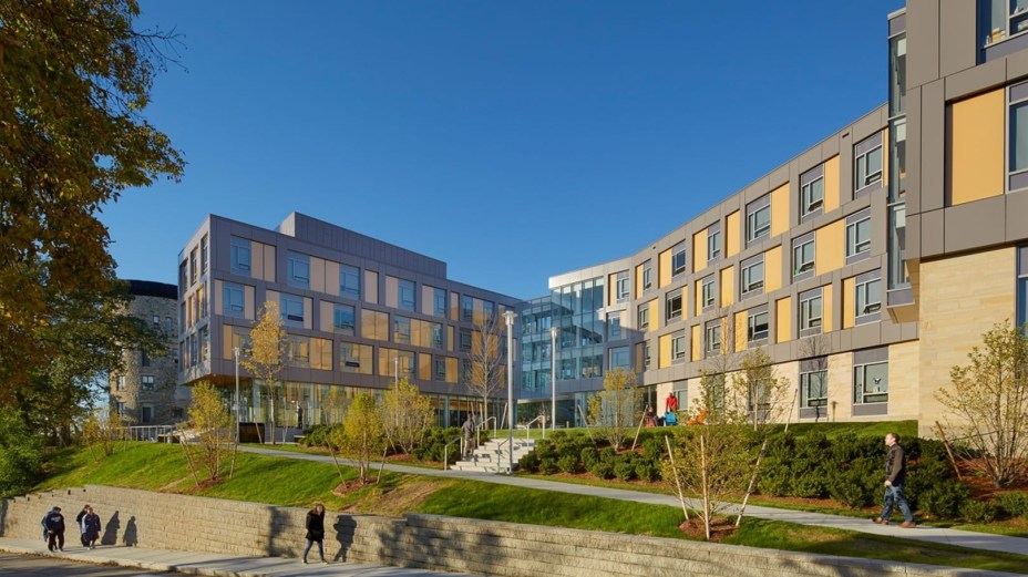 Skyline Residence Hall, por William Rawn Associates, Architects, Inc. Skyline Residence Hall, por William Rawn Associates, Architects, Inc.