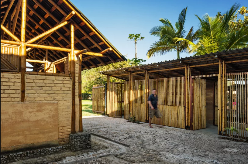 1-centro-comunitario-e-desenvolvido-junto-aos-moradores-de-camburi