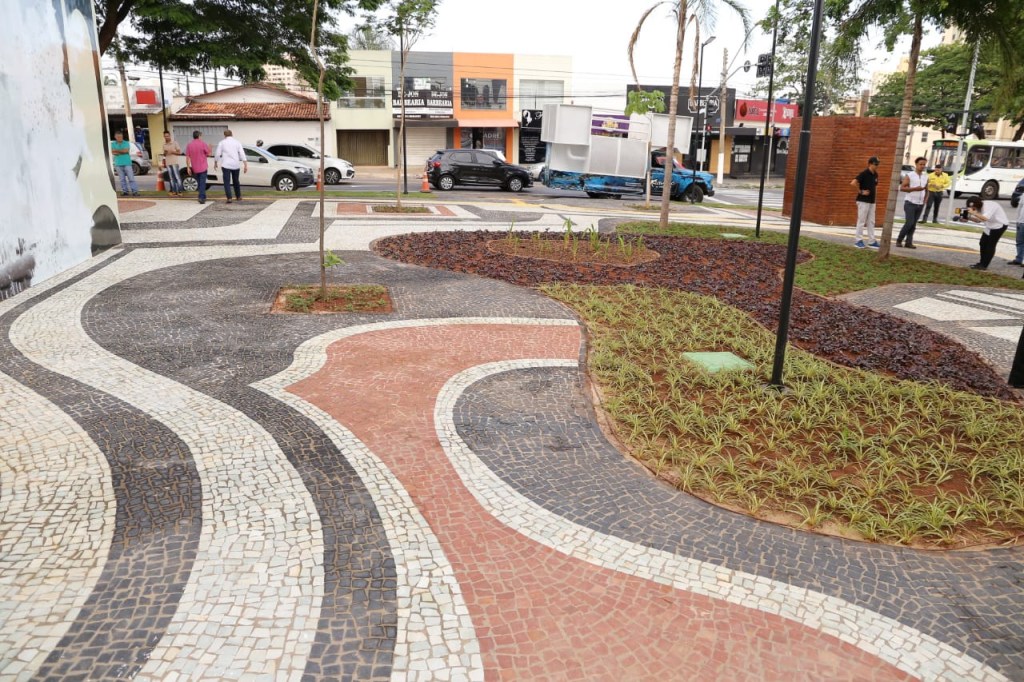 1-goiania-ganha-nova-praca-em-homenagem-ao-paisagista-roberto-burle-marx