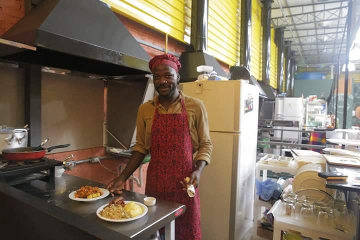 Um roteiro de restaurantes comandados por refugiados em São Paulo