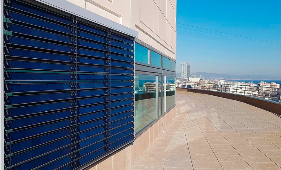 Empresa espanhola cria persiana capaz de captar energia solar