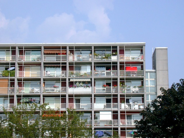 Um breve resumo sobre o prédio de habitação social de Niemeyer em Berlim