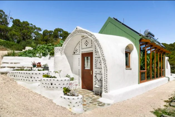 2-Earthship-casa-solar