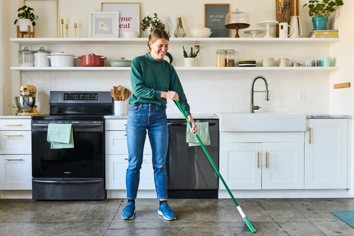 um-guia-passo-a-passo-para-limpar-a-cozinha-e-tudo-que-ha-nela-casa.com-9