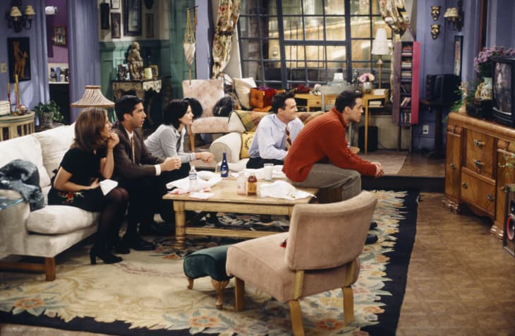 FRIENDS - Essa foi fácil, não é? Friends é até hoje reconhecida como sitcom imbatível por muitos e queridinha dos amantes de comédia.
