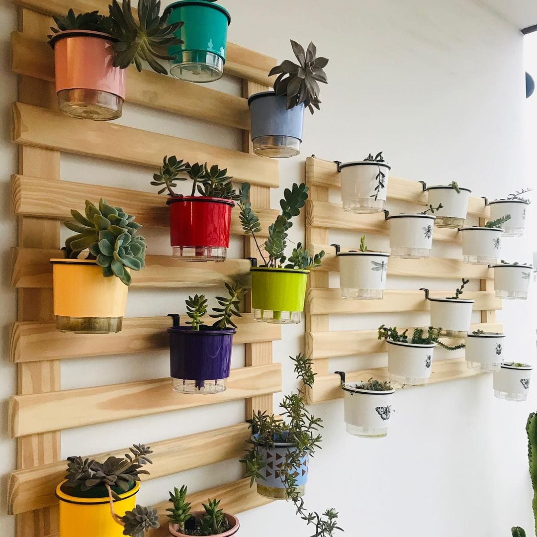 20 ideias para criar um jardim com paletes