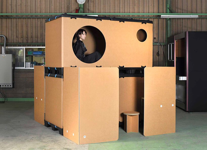 Cápsula de papelão oferece abrigo em caso de emergência