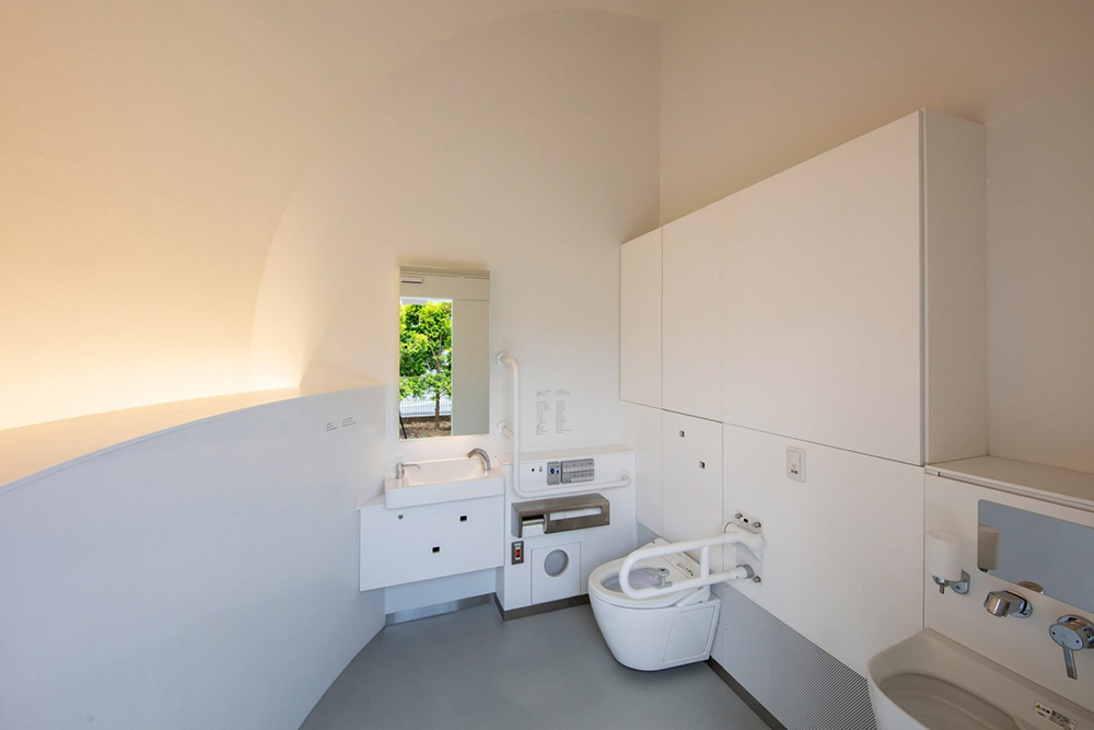 banheiro-arquitetura-japao-kazoo-sato-esferico-tokyo-toilet-project-dezeen-02