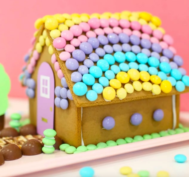 Gingerbread House em tons pastel Gingerbread House em tons pastel