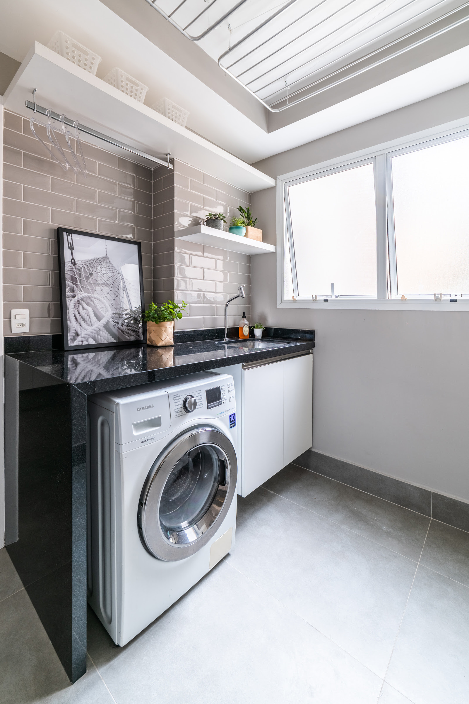 &Aacute;rea-de-servi&ccedil;o-compacta-como-otimizar-os-espa&ccedil;os-01