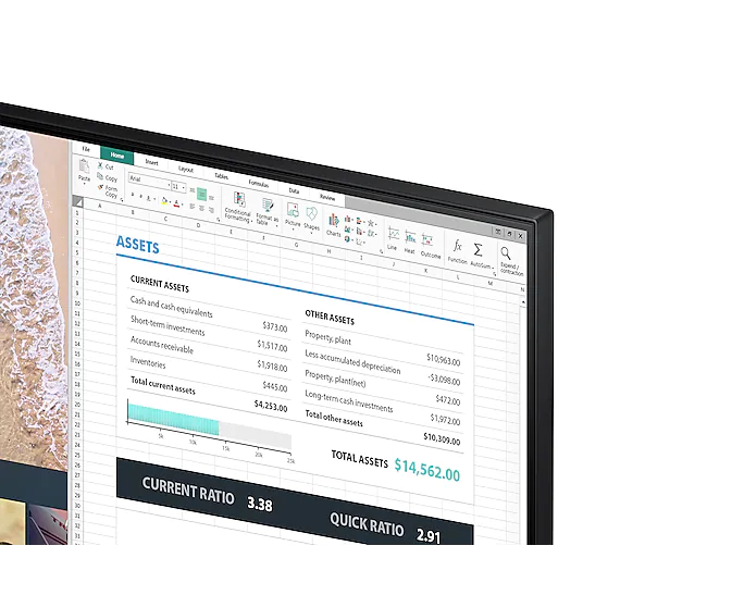 Detalhe da fina tela do monitor Samsung M5.