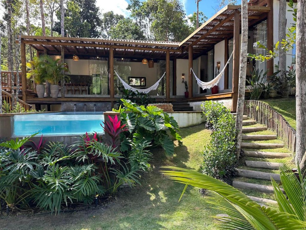 Casa com piscina